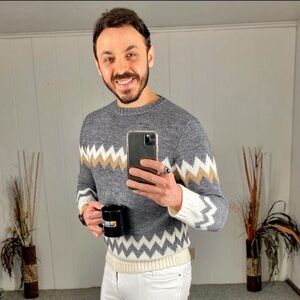 Italian wool sweater in excellent condition from nohow!!